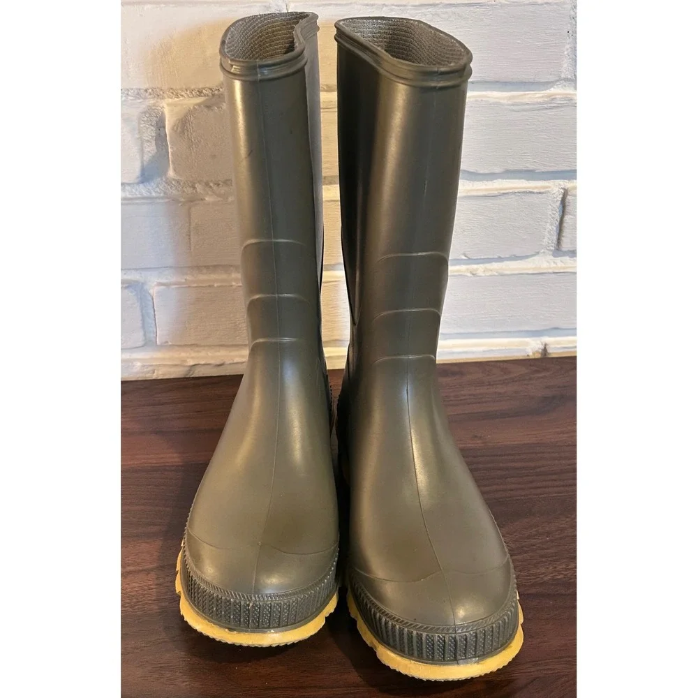 Kamik STOMP Waterproof Rain Boots Big Kids 6 Grey Olive Green Lug Sole Gorpcore